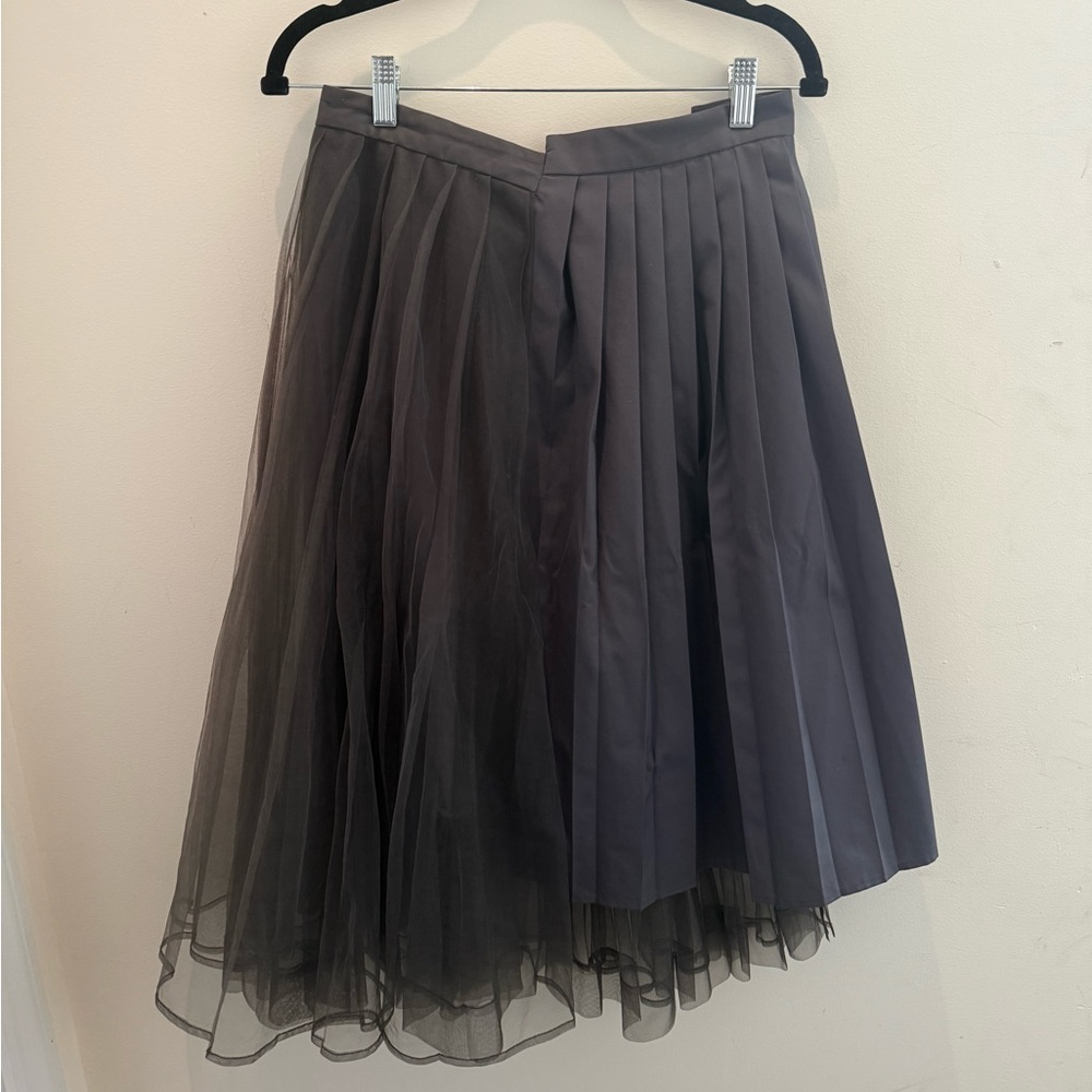 Elegant Gray Pleated Skirt